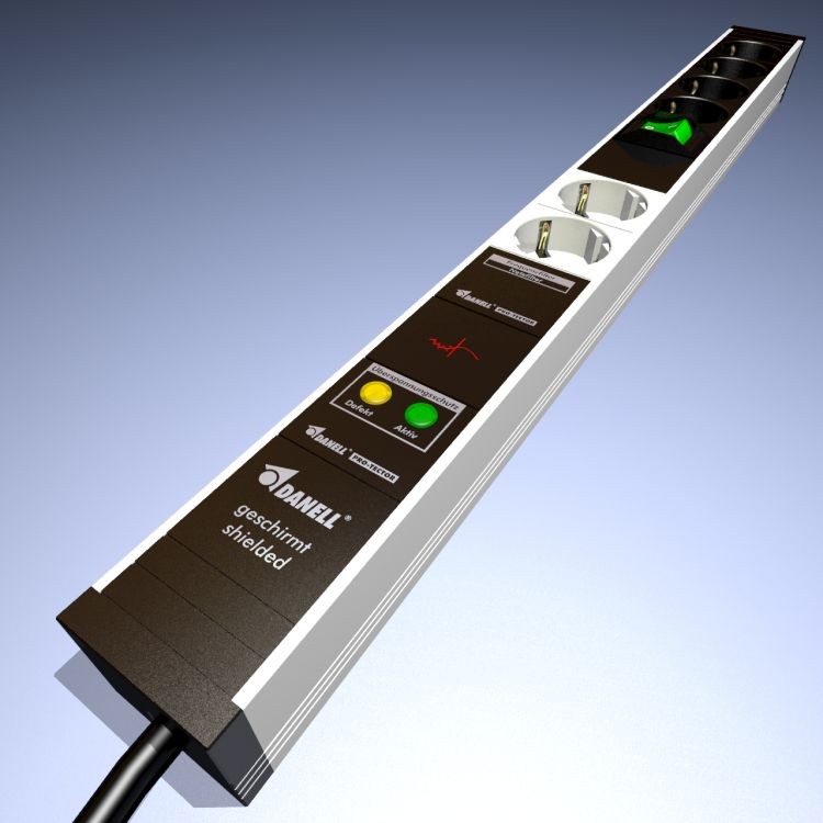 Danell PC-stekkerdoos 4+2-pos - gerepareerd